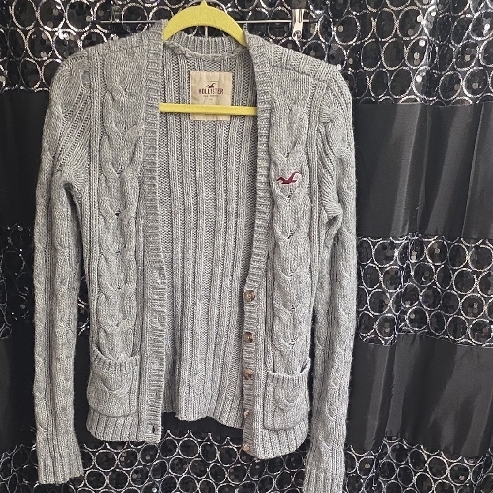 Hollister Women's Light Gray Cable Knit Cardigan